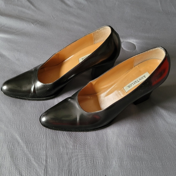 Ann Taylor Pumps - Pearly Black, Sz 8M - Picture 4 of 11